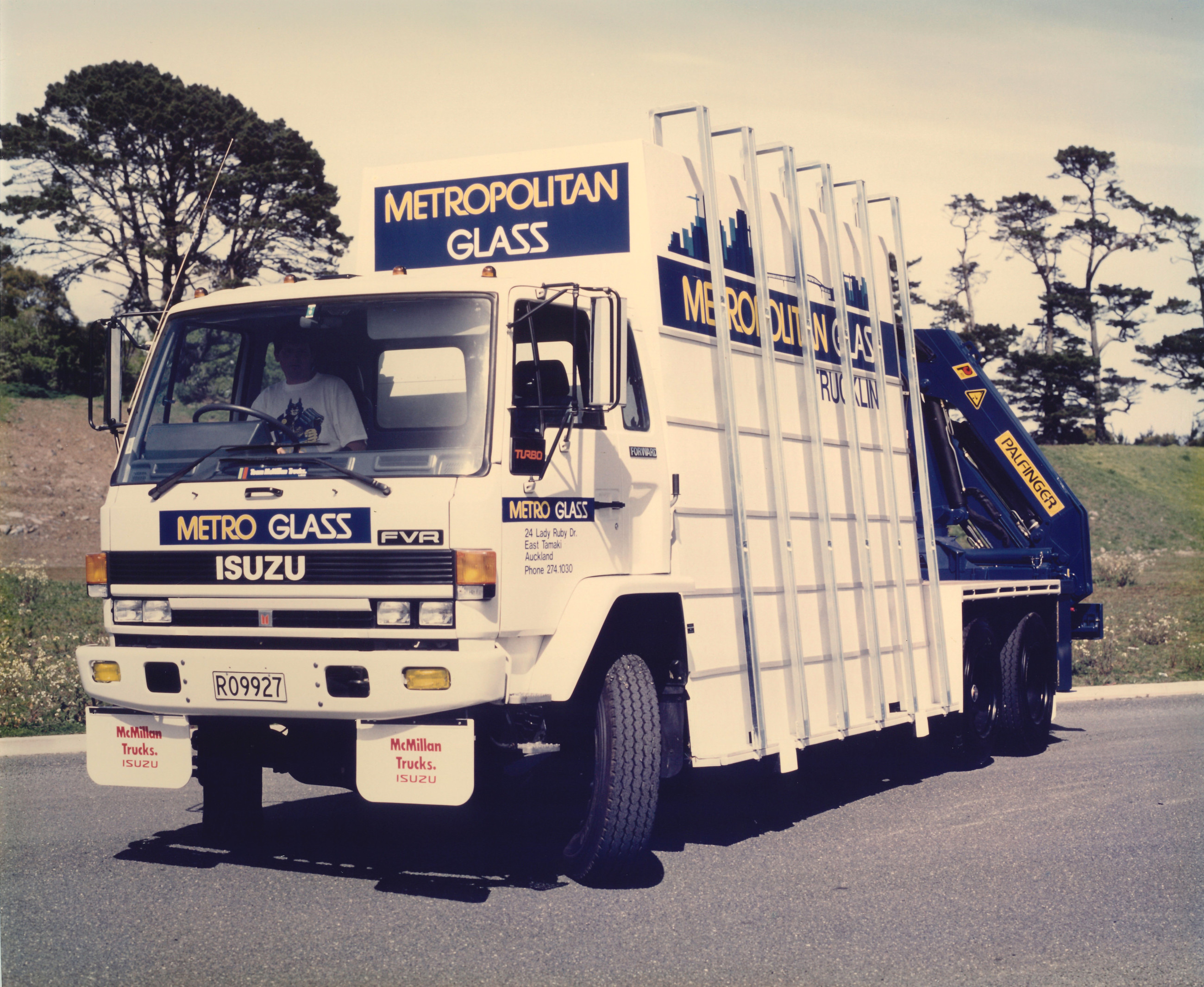 Old Metro Glass Truck