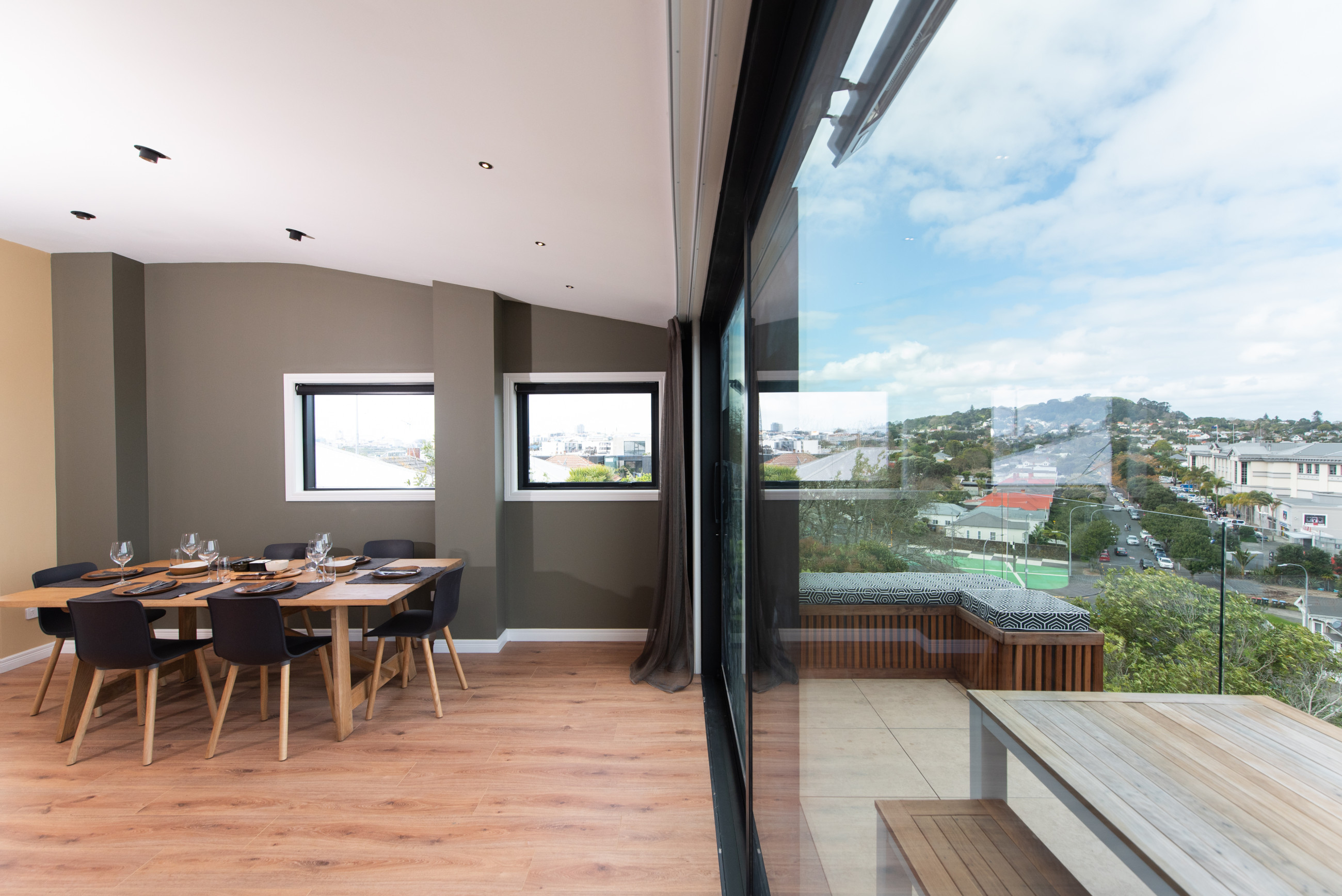 City view from dining room with double glazed windows & doors